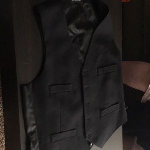 Kenneth Cole Vest